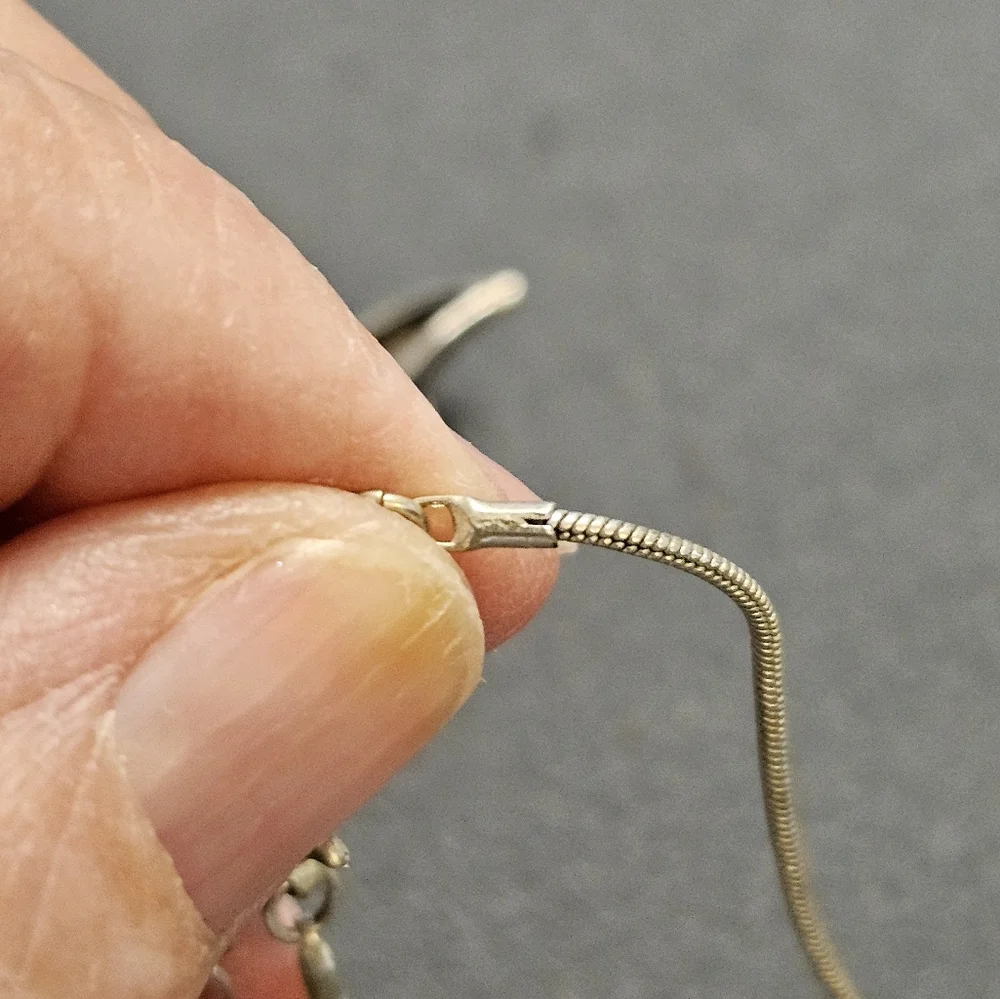 Sterling Silver Mom Dolphin And‎ Baby. Pendant Necklace. Much Detail